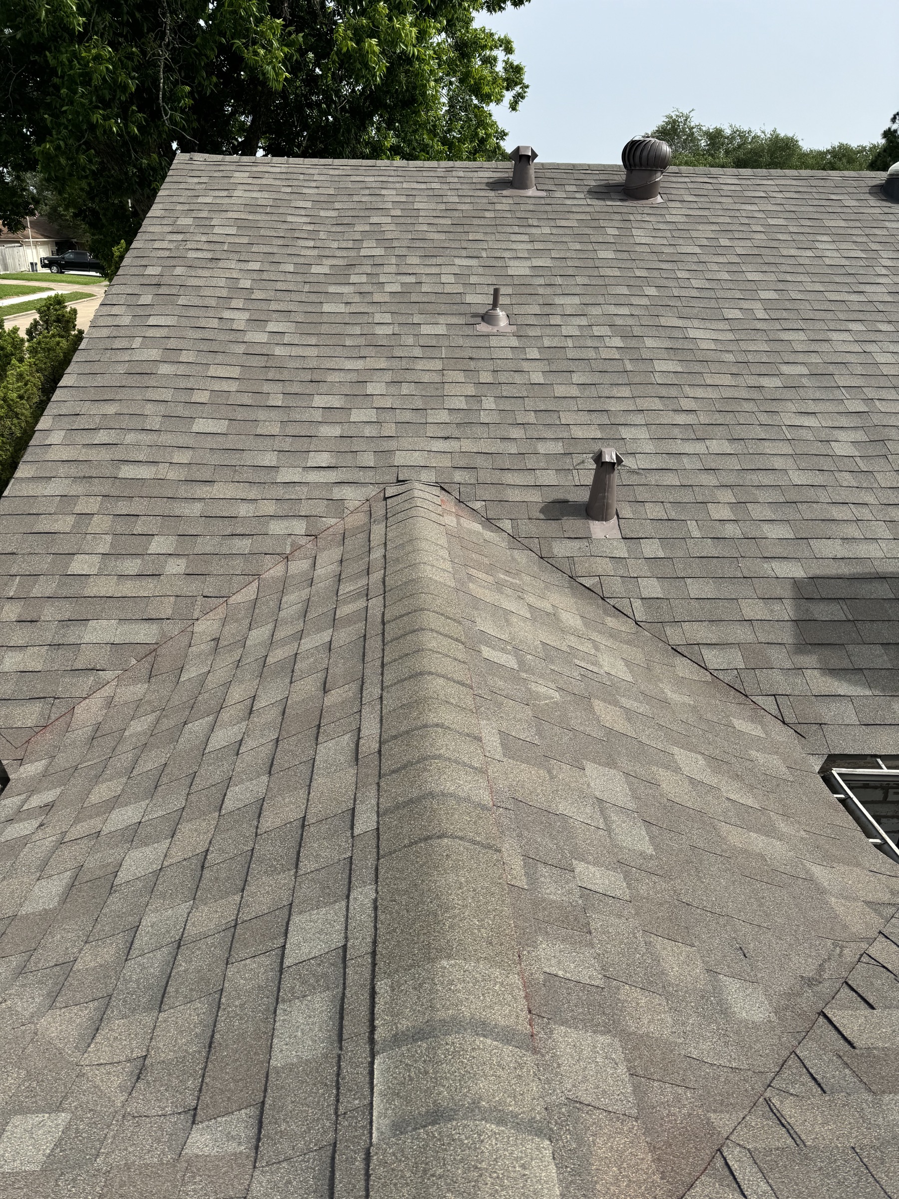 Deer Park roof detail showing shingle field and ventilation